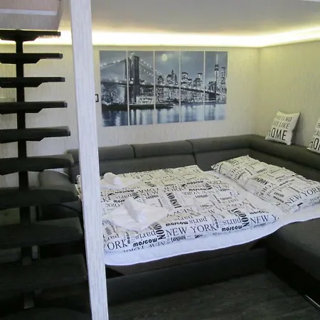 Corvinus Apartament *